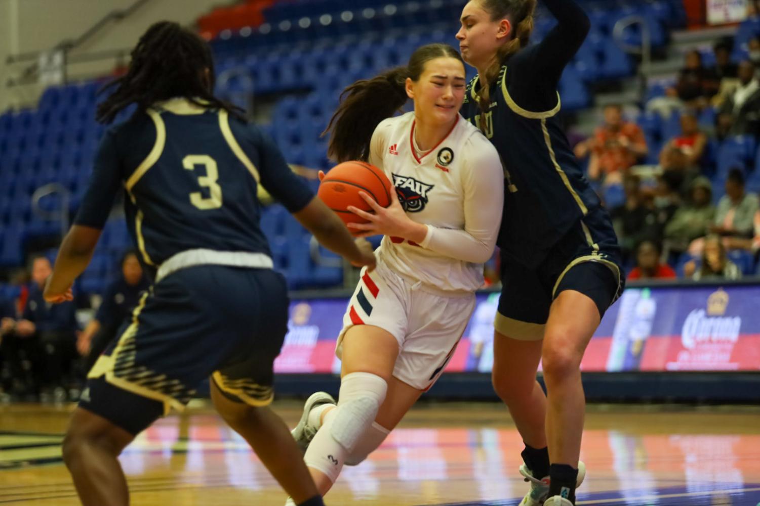 Gallery Womens Basketball Owls Lose On Senior Night To Fiu