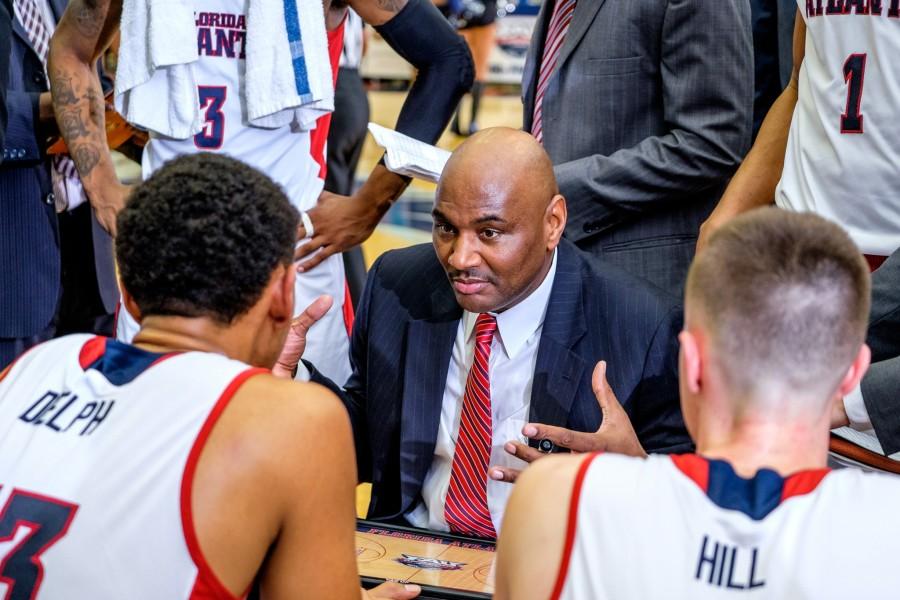 Head+coach+Michael+Curry+shares+his+plan+of+attack+to+the+FAU+players+during+a%0Amedia+timeout+against+Old+Dominion+on+Jan.+28.+Mohammed+F+Emran+%7C+Staff+Photographer