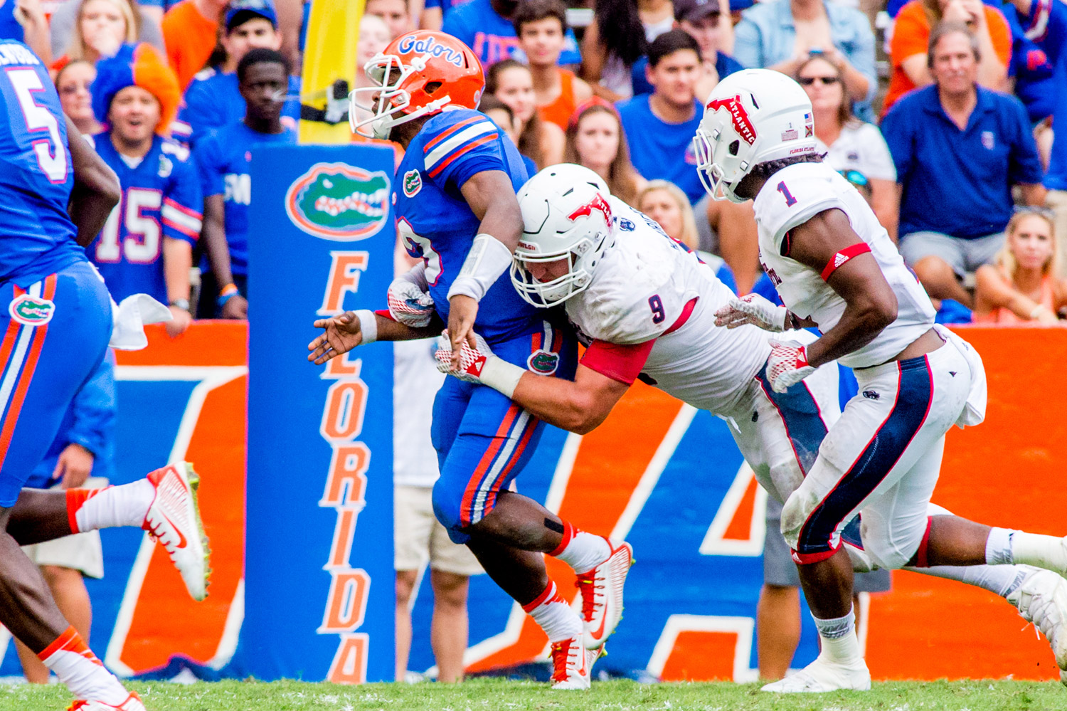 Football: New Orleans Saints select FAU's Trey Hendrickson with 103rd pick  of 2017 NFL Draft – UNIVERSITY PRESS