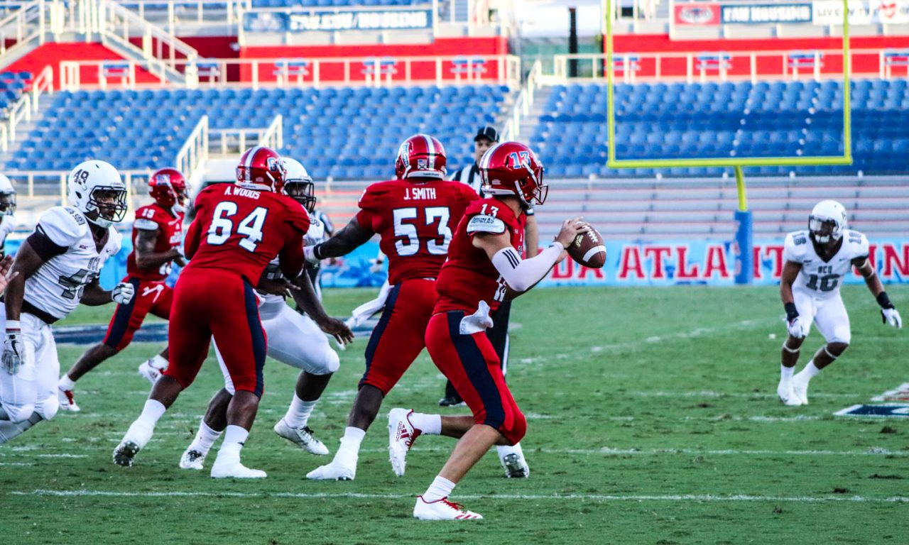 Gallery: Football Versus Bethune-Cookman – UNIVERSITY PRESS