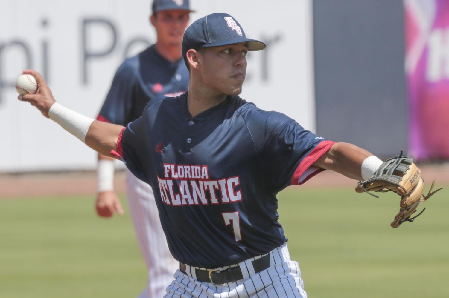 FAU loses to FSU in the first game of the Athens Regional, 13-7, could ...