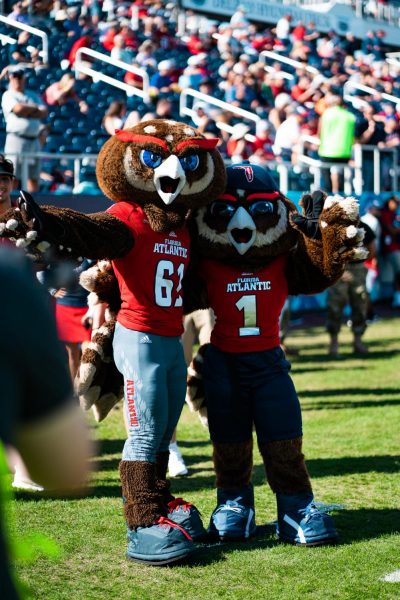 FAU introduces second mascot – UNIVERSITY PRESS