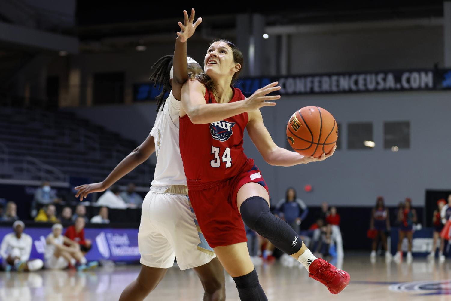 Women’s Basketball Owls fall 6860 to FIU in preliminary round of the