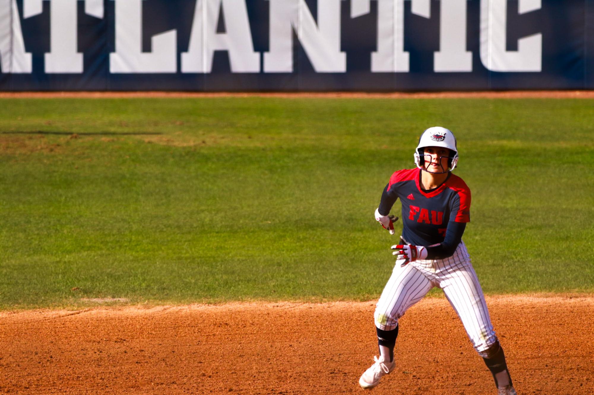 Gallery: Recent FAU Softball Tournaments – UNIVERSITY PRESS