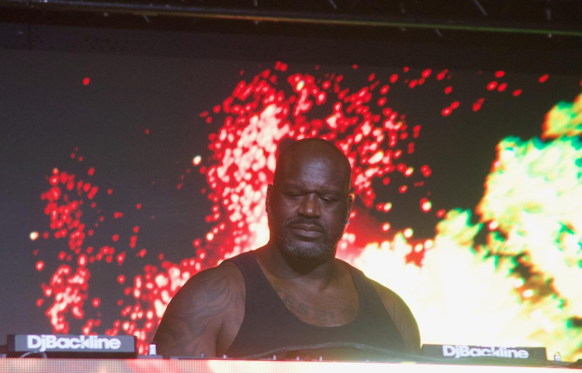 Shaquille O’Neal performing at the Bonfire. 