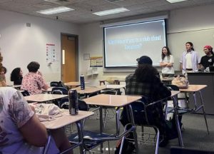 Solidarity presents to new members at one of their weekly meetings about what it means to take part in a socialist organization. 