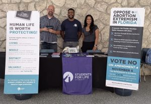 Students for Life set up a table on the FAU Breezeway to advocate against Amendment 4. (Sept. 13, 2024 / Courtesy of FAU Students for Life's Instagram).
