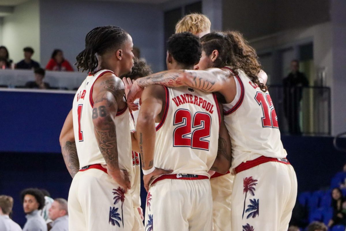 The Owls huddling together during their 81-76 loss to UAB on Jan. 12. 