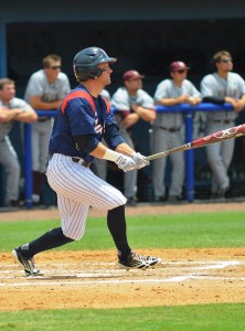 Outfielder Nathan Pittman picked up five runs and four RBIs to lead the Owls past the Canisius 14-6. Photo by Michelle Friswell.