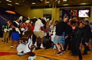 Over 200 students showed up at The Burrow to be a part of FAU's Harlem Shake video. Photo by Max Jackson.