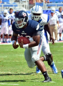 FAU (1-4, 0-3 in Conference USA) head coach Carl Pelini says quarterback Jaquez Johnson will be back under center this week against University of Alabama-Birmingham (1-3, 0-0) after bruised collarbone kept him out of last week’s game. Photo by Michelle Friswell.